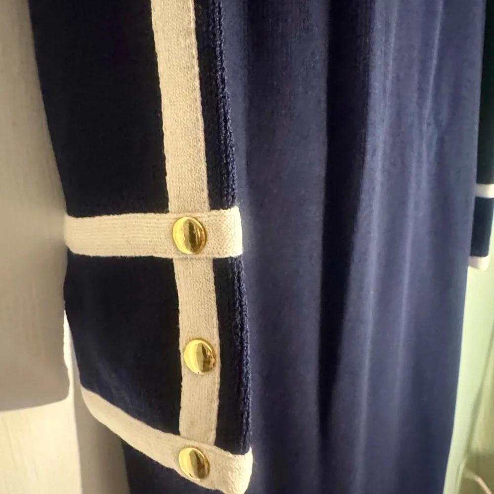 ST JOHN Navy Long Sleeve Dress with White Trim and Gold Button Detail - Picture 4 of 11